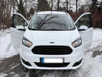 Gebraucht Ford Tourneo 96 PS (70 kW) 2017 Weiß Kombi