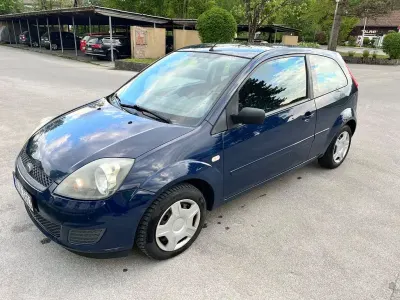 Gebraucht Ford Fiesta 69 PS (50 kW) 2008 Blau Kleinwagen