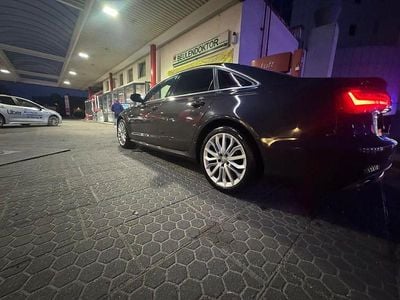 Gebraucht Audi A6 190 PS (139 kW) 2014 Grau Limousine