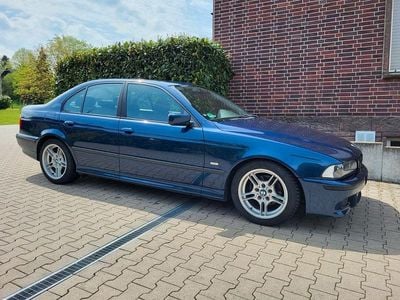 BMW 523