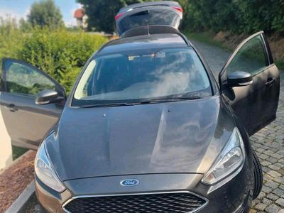 Gebraucht Ford Focus Business Edition 101 PS (74 kW) 2017 Grau Kombi