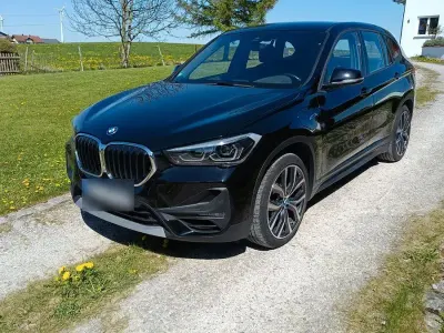 Używany BMW X1 Advantage 220 KM (161 kW) 2022 Czarny SUV