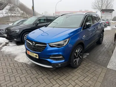 Second-hand Opel Grandland X Ultimate 131 CP (96 kW) 2018 Albastru SUV
