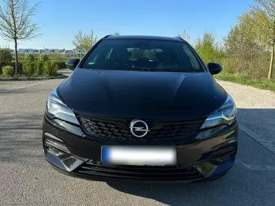 Gebraucht Opel Astra Ultimate 145 PS (106 kW) 2021 Schwarz Kombi