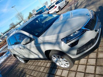 Grau Gebraucht 2018 Skoda Karoq SUV | 17.999 € (Fairer Preis)
