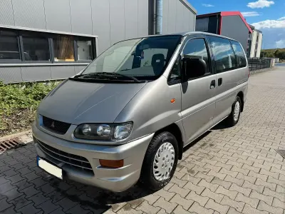 Gebraucht Mitsubishi Space Gear 113 PS (83 kW) 2000 Grau Van / Kleinbus