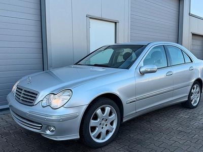 Gebraucht Mercedes C180 143 PS (105 kW) 2004 Silber Limousine