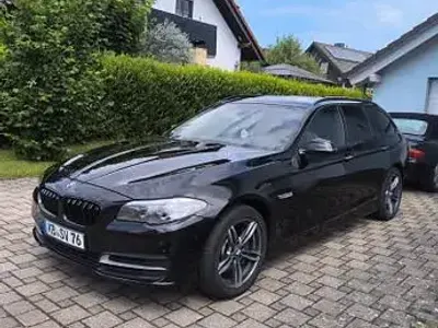 Gebraucht BMW 525 Luxury Line 218 PS (160 kW) 2014 Schwarz Kombi