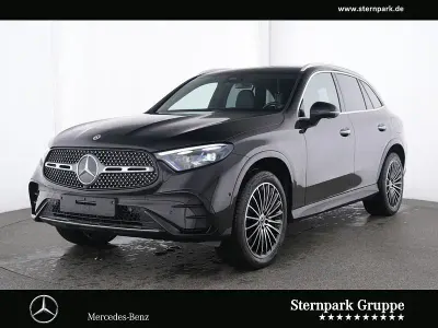 Używany Mercedes GLC300e AMG 333 KM (244 kW) 2025 Czarny SUV