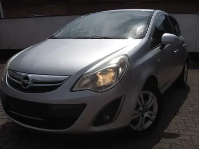 Gebraucht Opel Corsa 86 PS (63 kW) 2012 Silber Kleinwagen