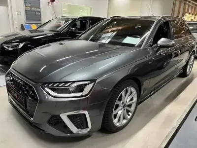 Używany Audi A4 S-Line 204 KM (150 kW) 2023 Szary Kombi