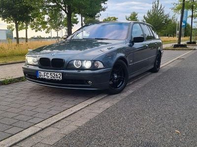 BMW 525