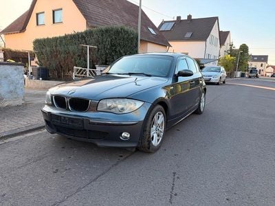 Usata BMW 118 122 CV (89 kW) 2006 Grigio Utilitaria