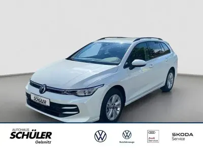 Używany VW Golf VIII S 116 KM (85 kW) 2024 Biały Kombi