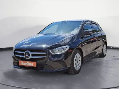 Gebraucht Mercedes B180 136 PS (100 kW) 2020 Nachtschwarz  unilack Van / Kleinbus