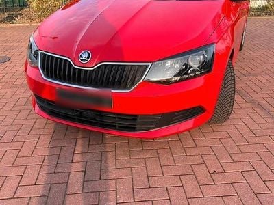 Second-hand Skoda Fabia Ambition 75 CP (55 kW) 2015 Roșu Break