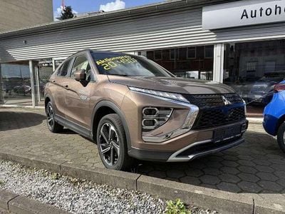Gebraucht Mitsubishi Eclipse Cross Plus 188 PS (138 kW) 2022 Bronzebraun (metallic) SUV