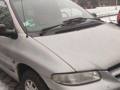 Gebraucht Chrysler Voyager 133 PS (97 kW) 2000 Grau Van / Kleinbus