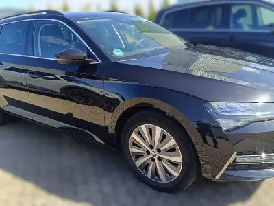Gebraucht Skoda Superb Business Line 156 PS (114 kW) 2022 Schwarz Kombi