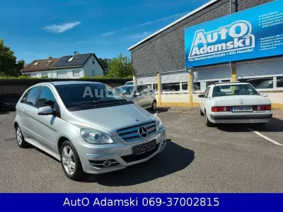 Gebraucht Mercedes B200 136 PS (100 kW) 2009 Silber Van / Kleinbus