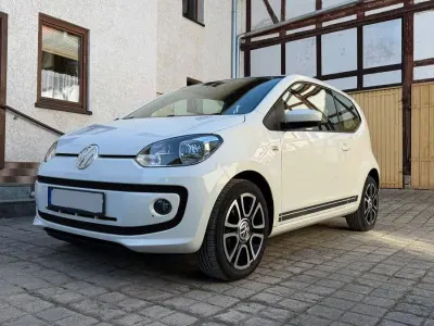 Używany VW up! CLUB 75 KM (55 kW) 2015 Biały Hatchback