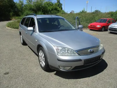 Gebraucht Ford Mondeo 130 PS (95 kW) 2005 Grau Kombi
