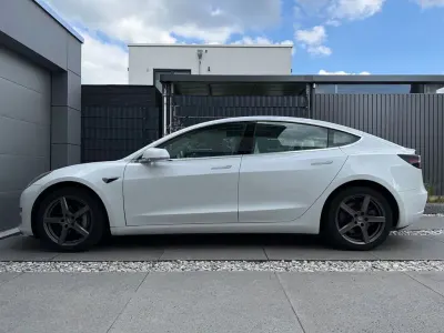 Gebraucht Tesla Model 3 152 kW (208 PS) 2019 Weiß Limousine
