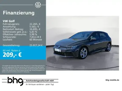 Gebraucht VW Golf VIII R-line 131 PS (96 kW) 2024 Uranograu Limousine