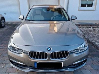 Usata BMW 320 Luxury Line 190 CV (139 kW) 2017 Station wagon
