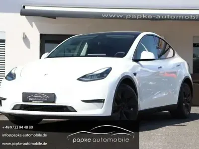 Gebraucht Tesla Model Y 378 kW (514 PS) 2023 Pearl white coat SUV