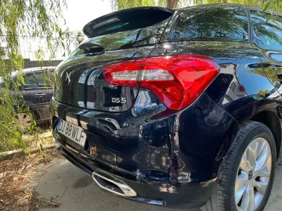 Gebraucht DS Automobiles DS5 179 PS (131 kW) 2016 Blau Kleinwagen