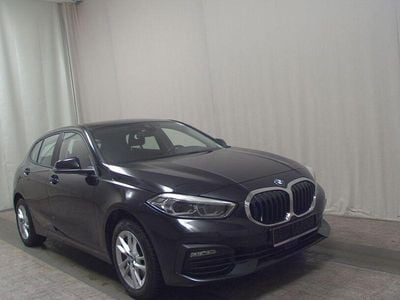 Second-hand BMW 118 Advantage 150 CP (110 kW) 2023 Negru Hatchback