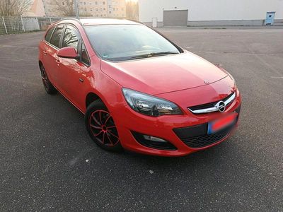 Używany Opel Astra 116 KM (85 kW) 2015 Czerwony Kombi