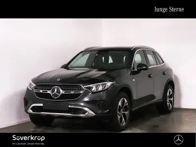 Second-hand Mercedes GLC300e Avantgarde 197 CP (144 kW) 2025 Gri SUV
