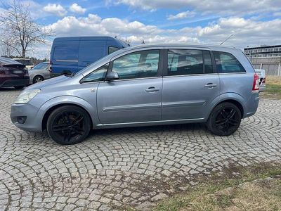 Second-hand Opel Zafira 125 CP (91 kW) 2009 Gri Monovolum