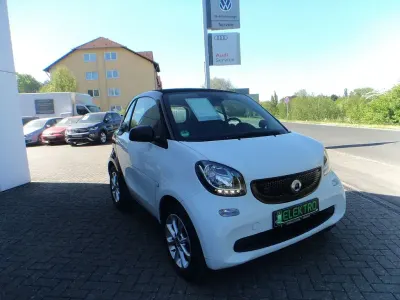 Second-hand Smart ForTwo Electric Drive 60 kW (82 CP) 2018 Alb Coupe