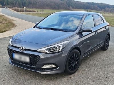 Gebraucht Hyundai i20 YES! 84 PS (61 kW) 2017 Grau Kleinwagen