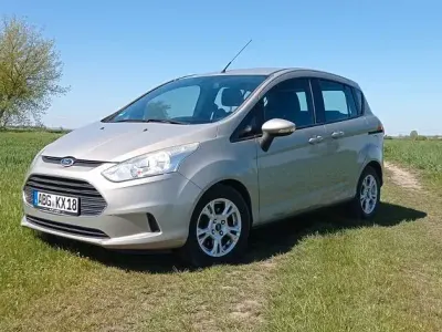 Używany Ford B-MAX SYNC Edition 101 KM (74 kW) 2014 Szary Minivan
