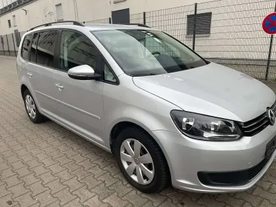Gebraucht VW Touran Comfortline 140 PS (102 kW) 2014 Reflexsilber metallic Van / Kleinbus