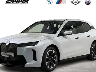 Gebraucht BMW iX M Sport 300 kW (408 PS) 2025 Weiß SUV
