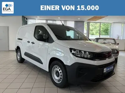 Neu Opel Combo 102 PS (75 kW) 2026 Weiß Van / Kleinbus