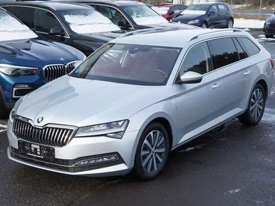 Gebraucht Skoda Superb Style 200 PS (147 kW) 2023 Silber Kombi