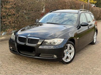 Gebraucht BMW 318 130 PS (95 kW) 2007 Schwarz Kombi