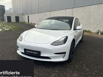 Weiß Gebraucht 2021 Tesla Model 3 Standard Range Limousine | 26.700 € (Fairer Preis)