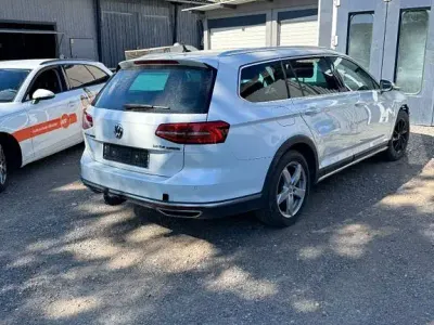 Używany VW Passat Alltrack 239 KM (175 kW) 2016 Biały Kombi