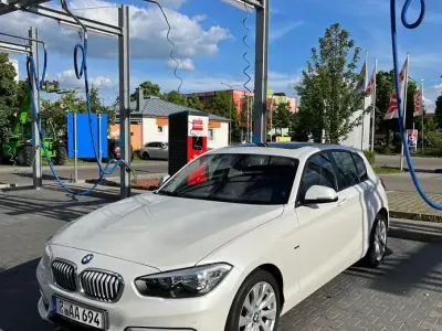 Gebraucht BMW 118 Urban Line 136 PS (100 kW) 2015 Weiß Kleinwagen