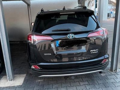 Gebraucht Toyota RAV4 Hybrid 197 PS (144 kW) 2017 Schwarz SUV