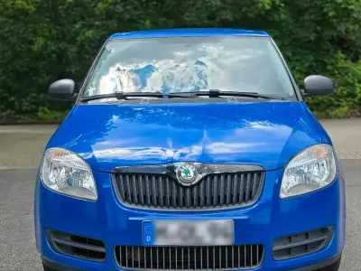 Gebraucht Skoda Fabia 60 PS (44 kW) 2009 Blau Kleinwagen
