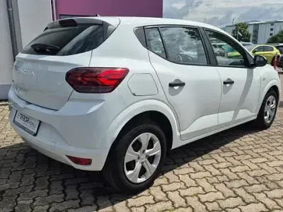 Gebraucht Dacia Sandero Essentiel 91 PS (66 kW) 2023 Gletscherweiß gletscherweiß Limousine