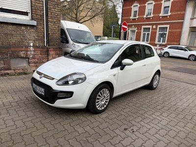 Gebraucht Fiat Punto Evo 69 PS (50 kW) 2011 Weiß Kleinwagen